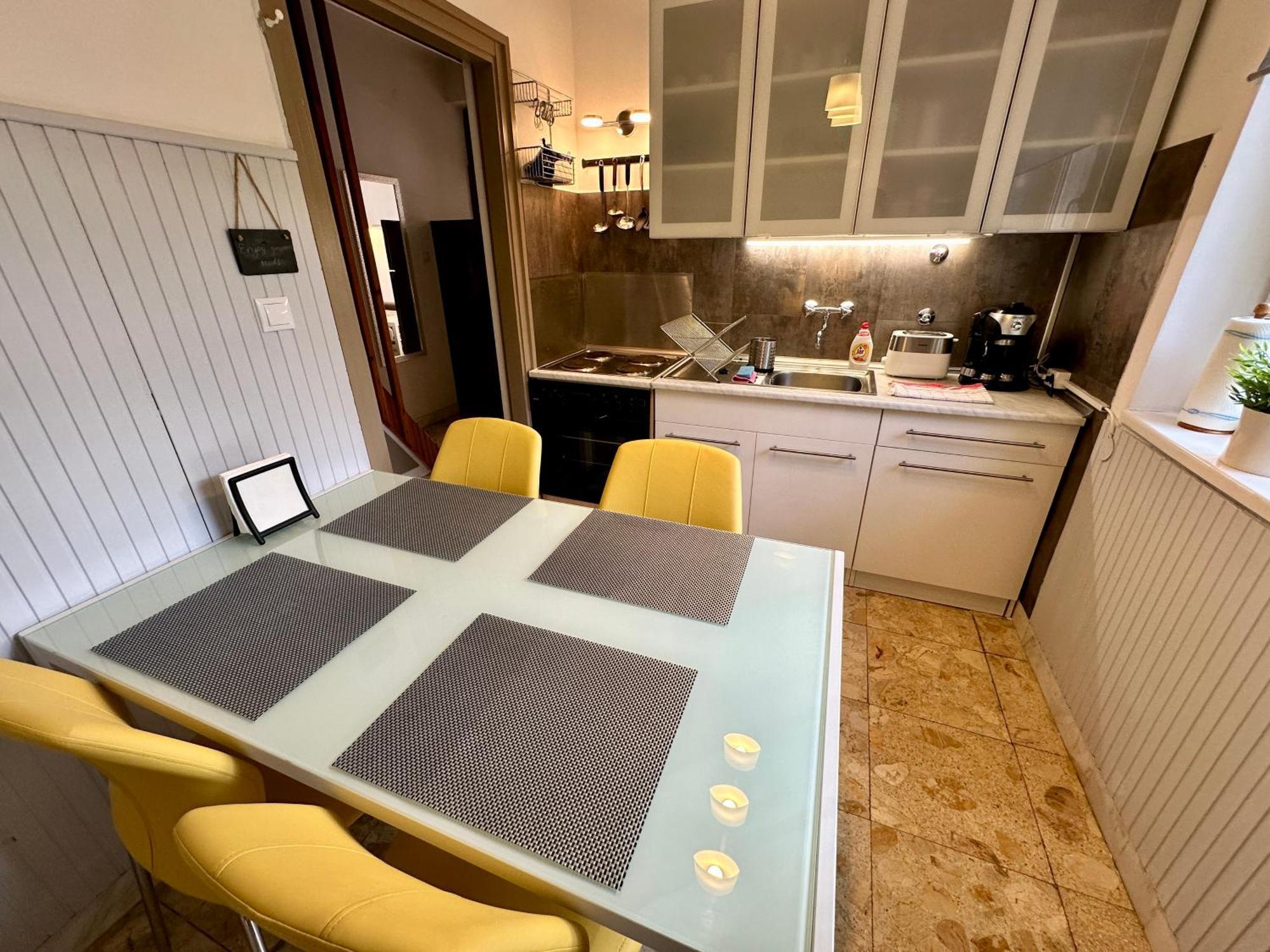 Apartment Palkoevei 65.